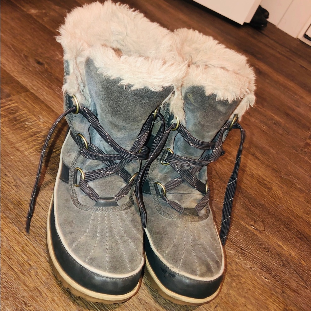 Used Sorel boots